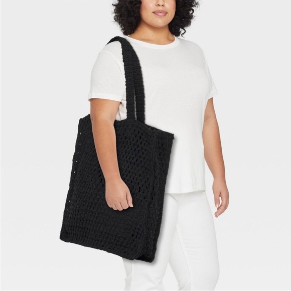 Handbags - Crochet Tote Handbag - Universal
Thread™ Black